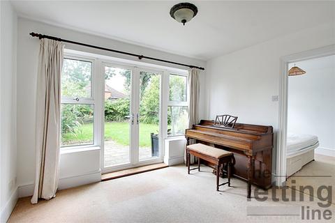 5 bedroom semi-detached house to rent, Abbey Road, Enfield, EN1