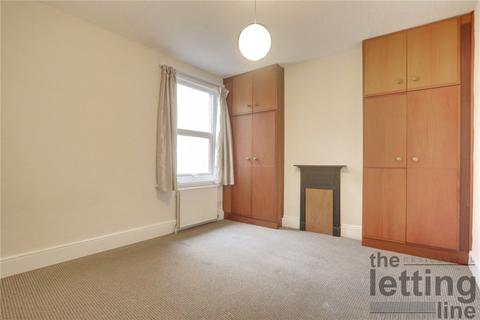 3 bedroom maisonette to rent, Hazelwood Lane, London, N13