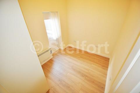 1 bedroom apartment to rent, Holloway Road, N7