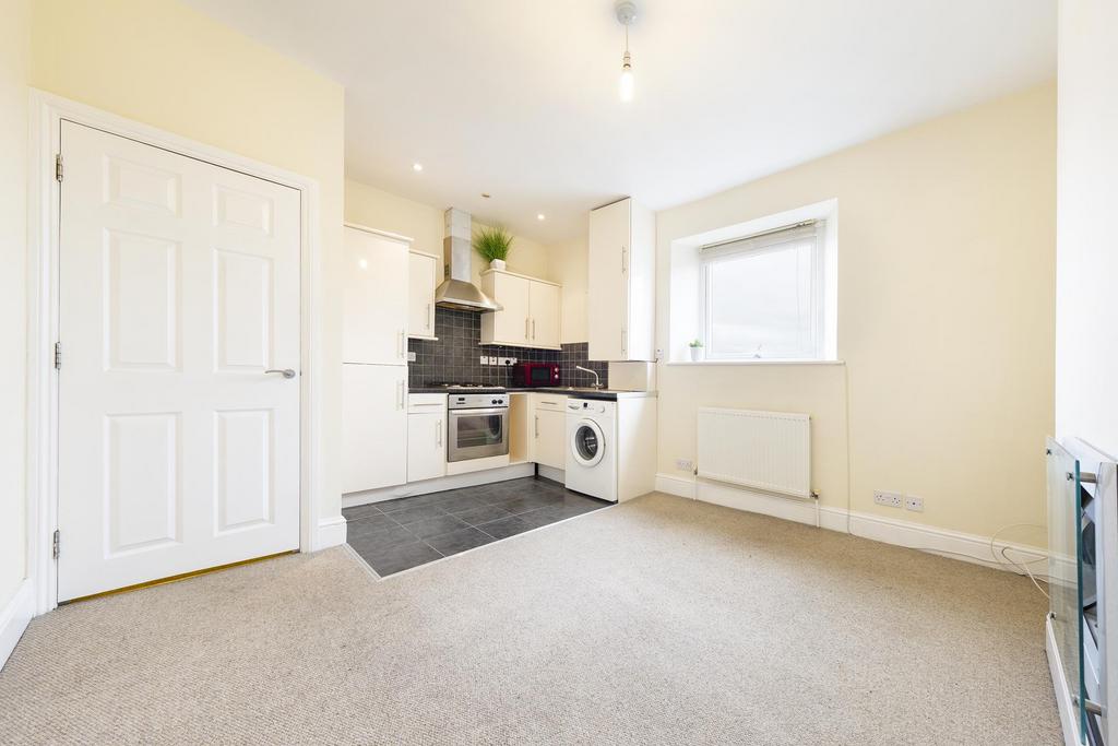 Kitchen ()