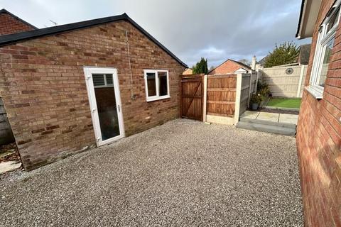 3 bedroom detached bungalow for sale, Rhodfa Wen, Llysfaen