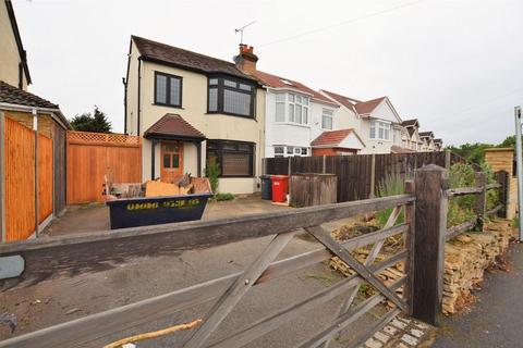 Slough - 3 bedroom semi-detached house to rent
