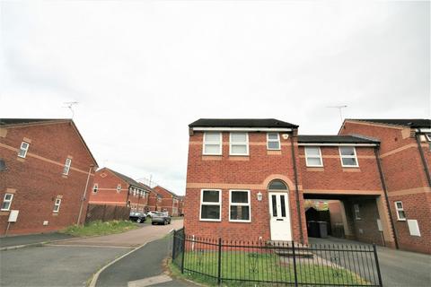 3 bedroom link detached house to rent, Barker Street, Crewe