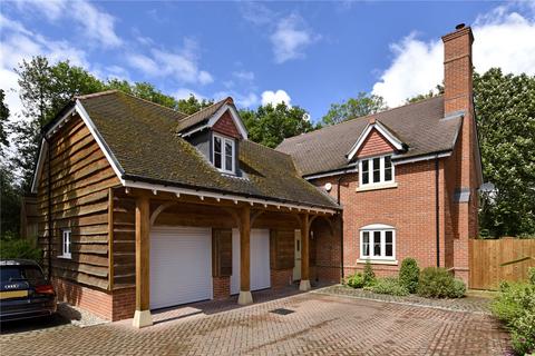 4 bedroom detached house to rent, Gardeners Copse, Sonning Common, Reading, RG4