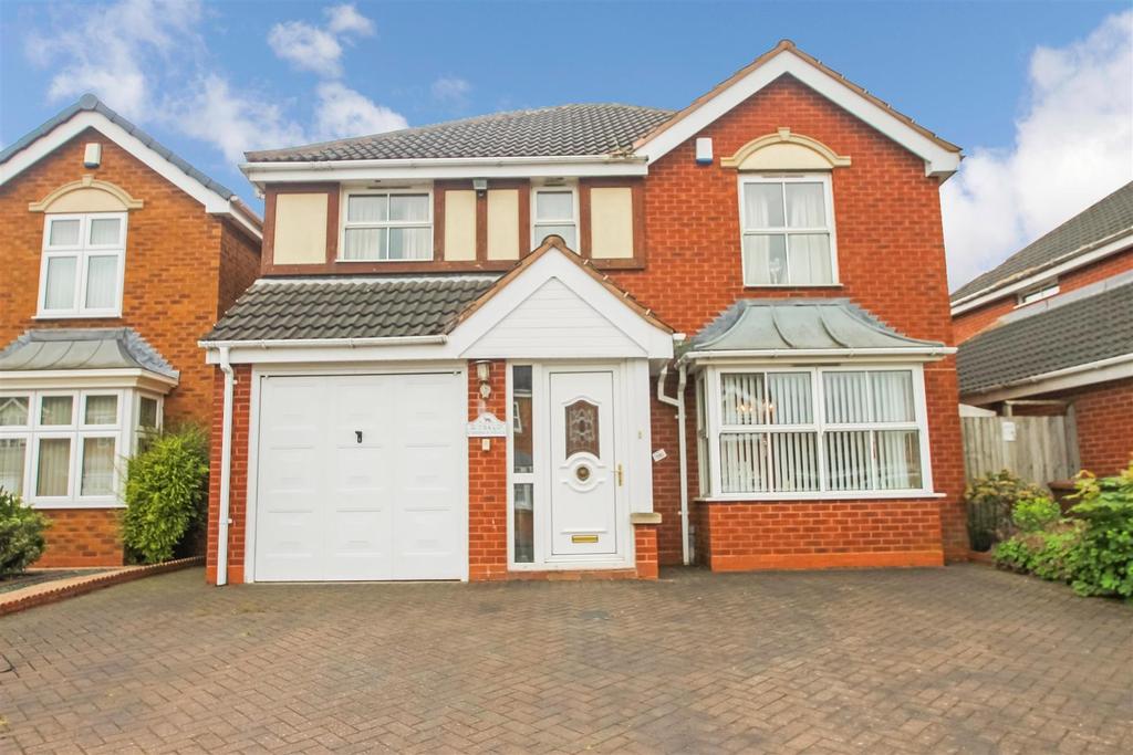 Millers Walk, Pelsall, Walsall 4 bed detached house £290,000