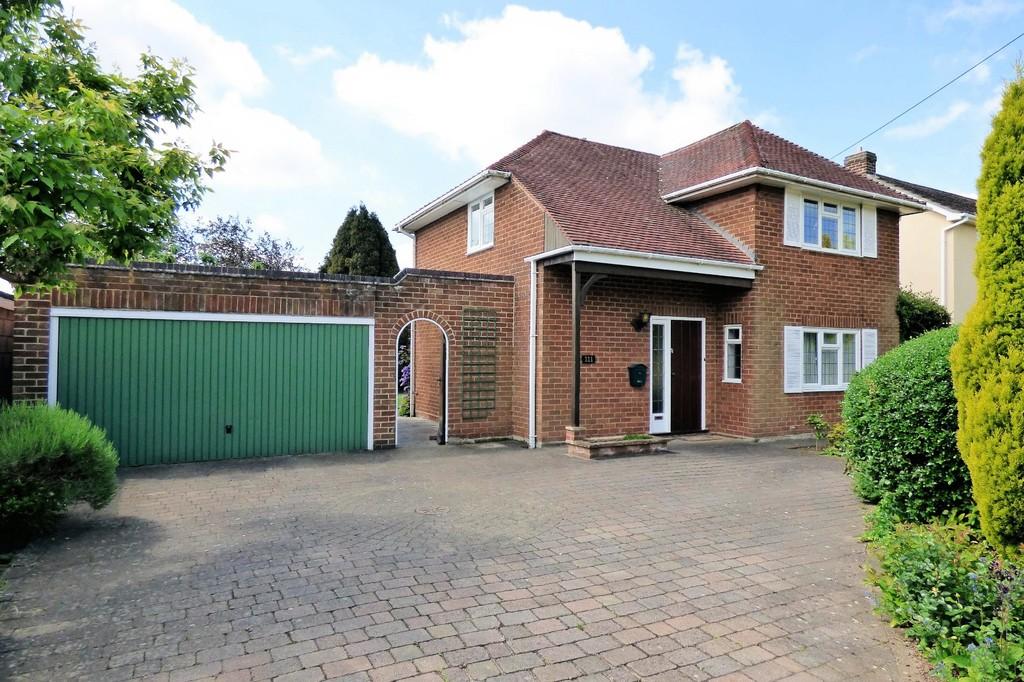 Main Street, Barton Under Needwood 2 bed detached house £400,000