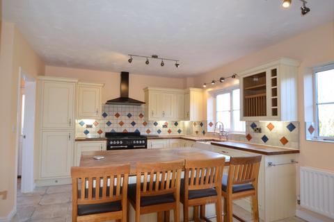 4 bedroom detached house to rent, Saxon Way, Cheddar