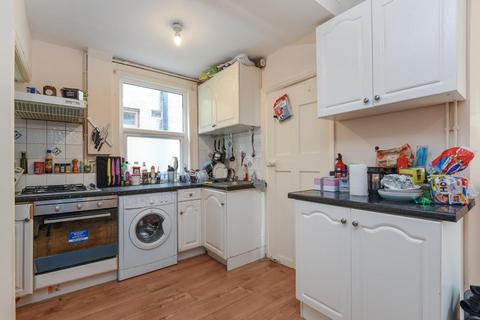 3 bedroom semi-detached house to rent - Cricket Road,  HMO Ready 3/4 Sharers,  OX4