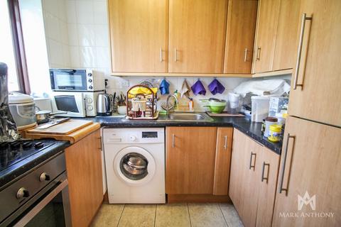 2 bedroom apartment for sale, Dalrymple Close N14