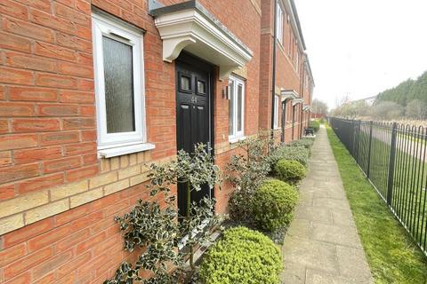2 bedroom semi-detached house to rent - Shropshire Close, Walsall, WS2
