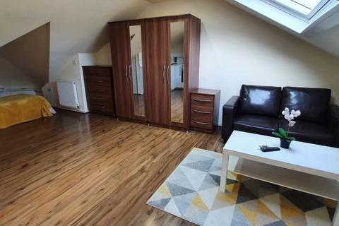 1 bedroom flat to rent, Balmoral Road, London, NW2 5BG