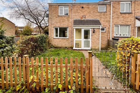 3 bedroom semi-detached house to rent, Chevin avenue, Leicester, LE3