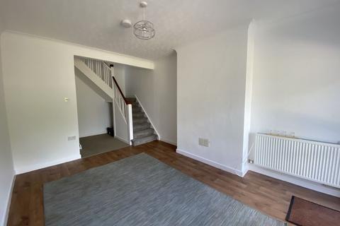 3 bedroom maisonette to rent, Wimborne Road East, Ferndown, BH22 9NH