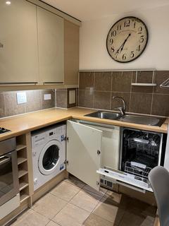 2 bedroom flat to rent, Berberis House, Feltham,TW13