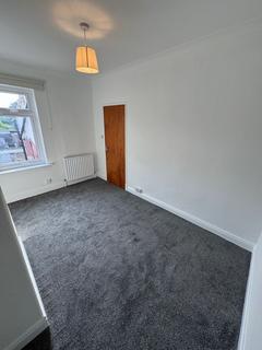 2 bedroom flat to rent, Askern Raod, Doncaster, DN5