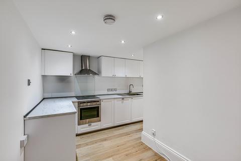 2 bedroom apartment to rent, Croham Road, South Croydon CR2