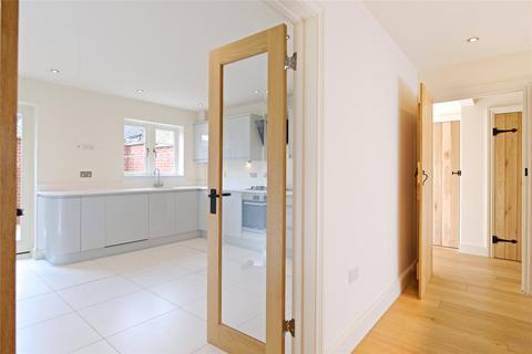 undefined, Moat Lane, Towcester, Northamptonshire, NN12