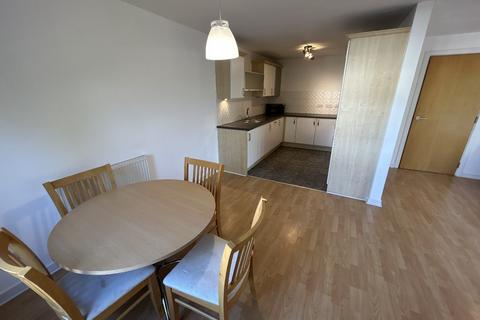 2 bedroom flat to rent, Pinegrove Gardens, Barnton, Edinburgh, EH4