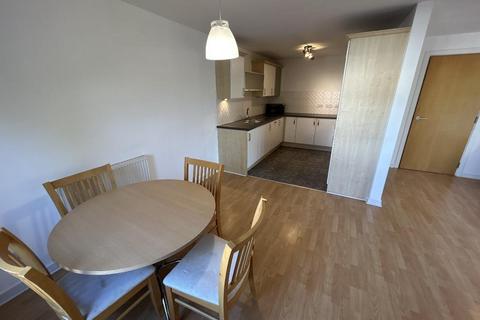 2 bedroom flat to rent, Pinegrove Gardens, Barnton, Edinburgh, EH4