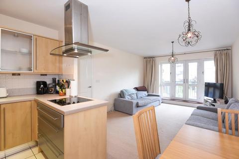 2 bedroom apartment to rent, Luscinia View,  Napier Road,  RG1