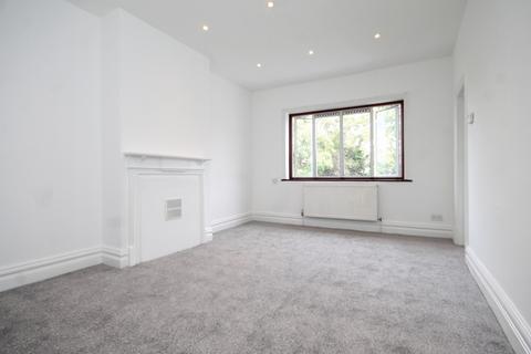 3 bedroom flat to rent, The Drive, Golders Green, NW11