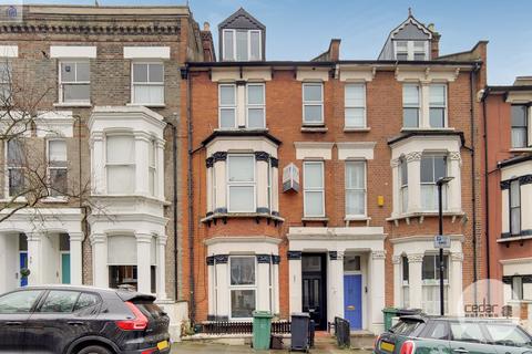 2 bedroom flat to rent, Cotleigh Road, West Hampstead NW6
