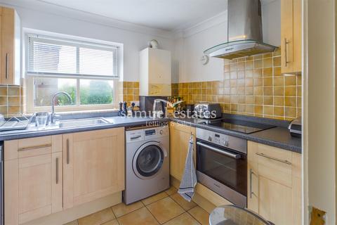 1 bedroom flat to rent, Kennet Square, Mitcham, CR4