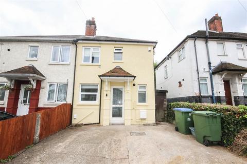 4 bedroom semi-detached house to rent, Bluebell Road, Southampton