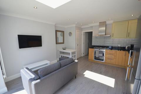 1 bedroom in a house share to rent, 54 South Road, Bournemouth BH1