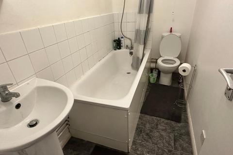 1 bedroom flat to rent, Taylor Close, Orpington, Kent, BR6 9UH