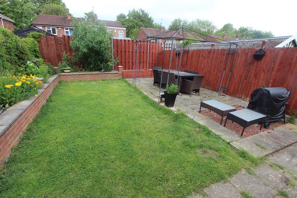 Westgate Crescent, Darlington 2 bed semidetached house £116,000