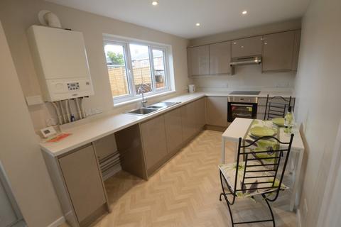 3 bedroom terraced house to rent, Oakes Road, Bury St. Edmunds