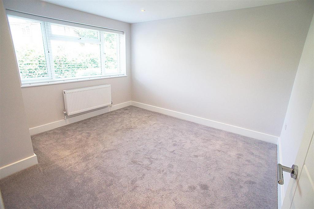 Bedroom 1.JPG