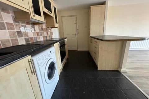 2 bedroom apartment to rent, Bishop House, Flat 3 Pinfold Street, WEDNESBURY WS10 8TB