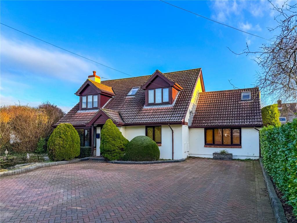 West Road, Bransgore, Christchurch, Dorset, BH23 4 bed detached house for sale £930,000