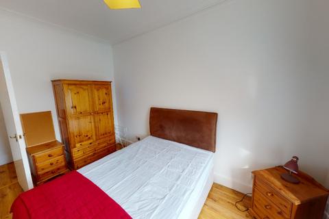 2 bedroom flat to rent, St. Peter Street, Old Aberdeen, Aberdeen, AB24