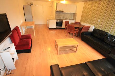 2 bedroom flat to rent, Kember Street, Islington, London, N1