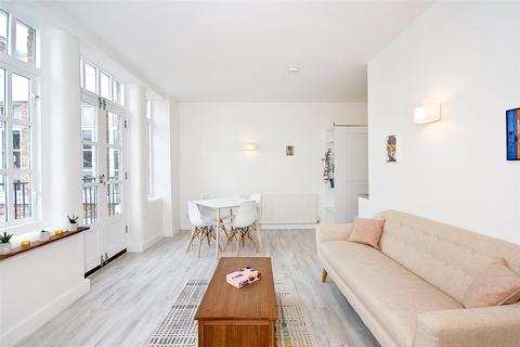 2 bedroom apartment to rent, Fairclough Street, E1