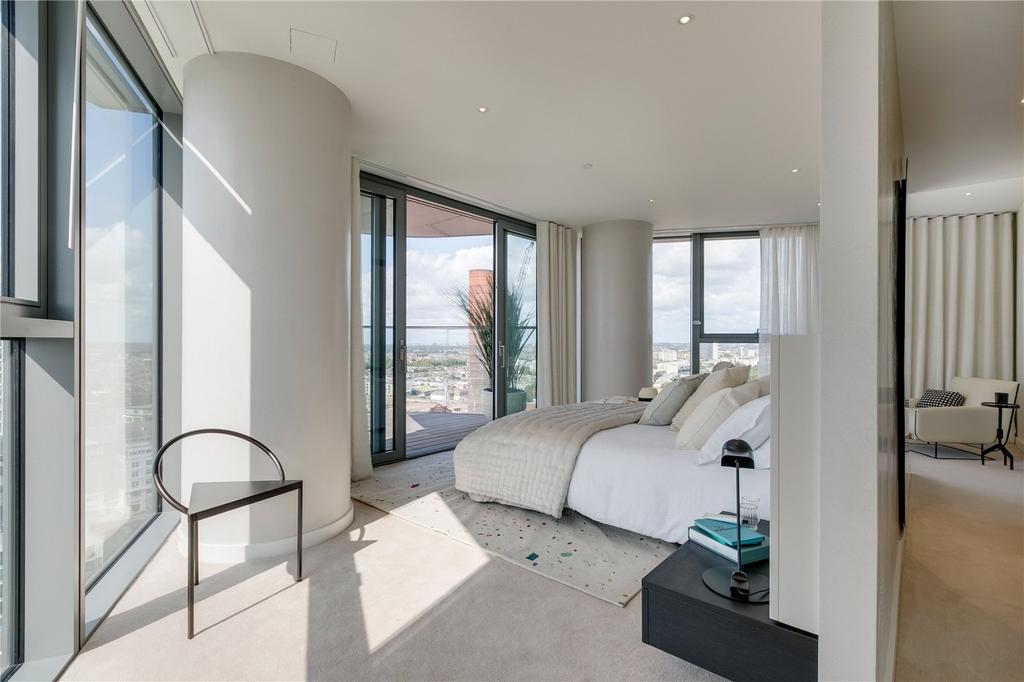 Show Apt Balcony