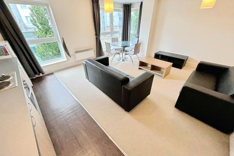 2 bedroom apartment to rent, Skyline Plaza, Basingstoke RG21