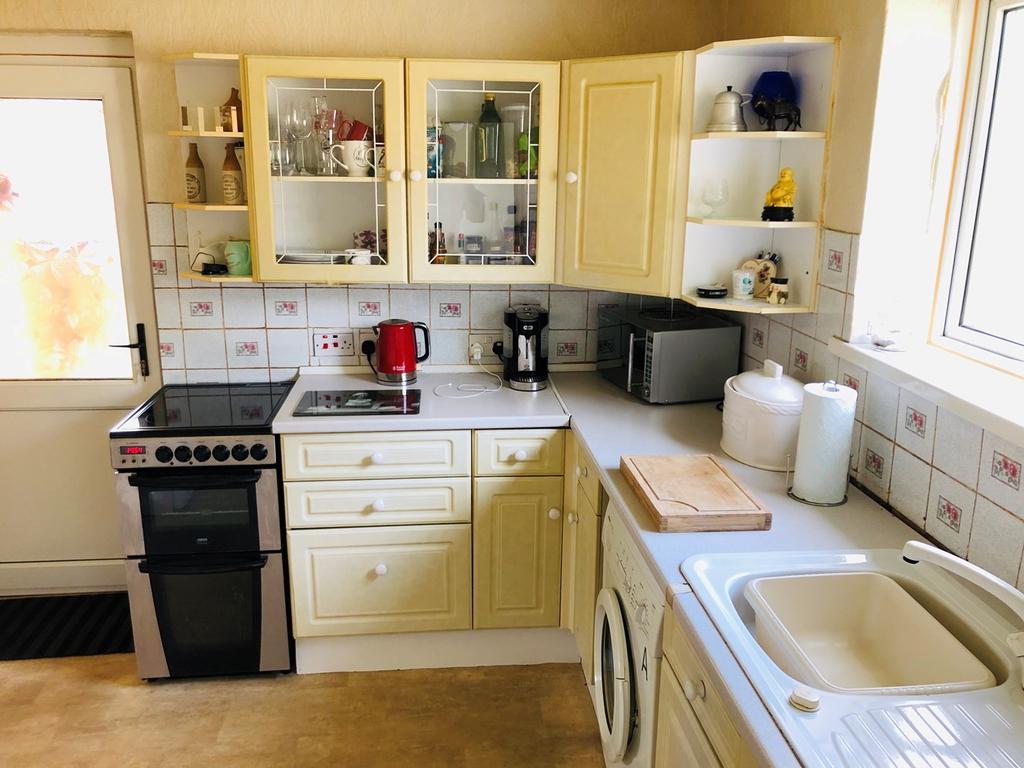Tir Capel, Llanelli, SA14 2 bed semidetached house £88,995