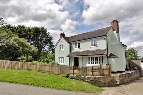 3 bedroom detached house to rent, The Laytons, Much Marcle, Ledbury, Herefordshire, HR8 2PJ