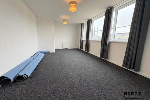 undefined, 15 Sussex Row, Llanion Park, Pembroke Dock, Pembrokeshire. SA72 6DF