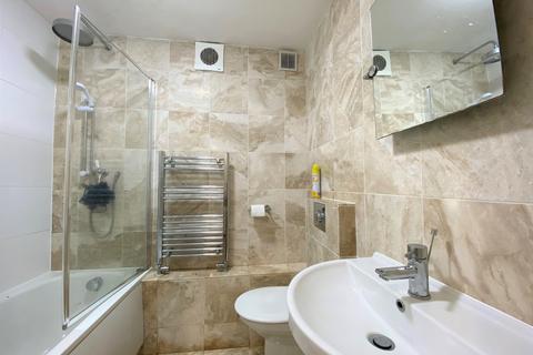 1 bedroom flat to rent, Musard Road, Barons Court, London