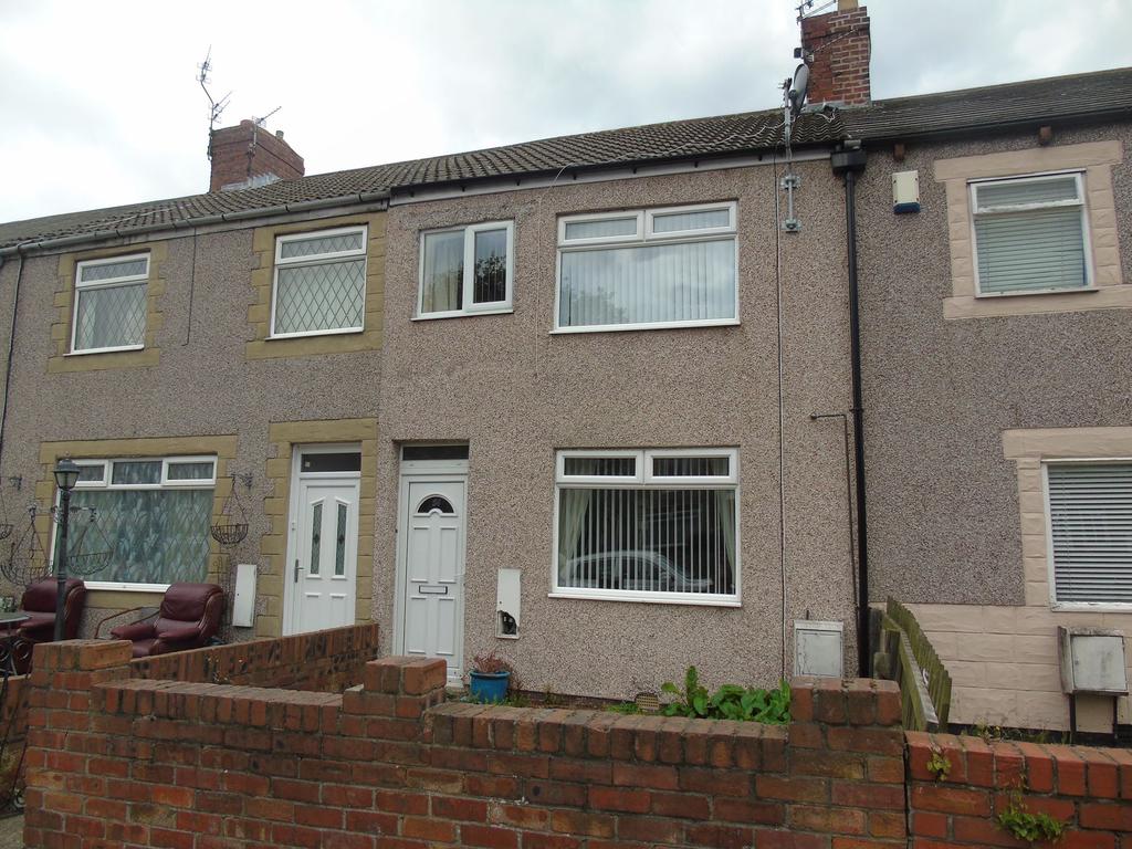 Hawthorn Road, Ashington, Northumberland, NE63 9BQ 3 bed terraced house £440 pcm (£102 pw)