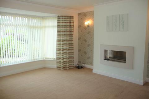 4 bedroom semi-detached house to rent, Glamis Avenue, Melton Park, Gosforth, Newcastle upon Tyne NE3