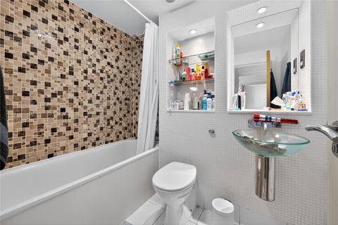 2 bedroom apartment to rent, Chiswick High Road, London, W4