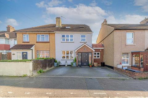 5 bedroom semi-detached house for sale, Milton Road, ROMFORD