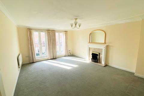 3 bedroom townhouse to rent, Fleming Way, Exeter
