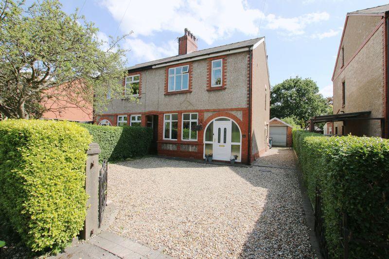Chapel Lane, New Longton 3 bed semidetached house £250,000